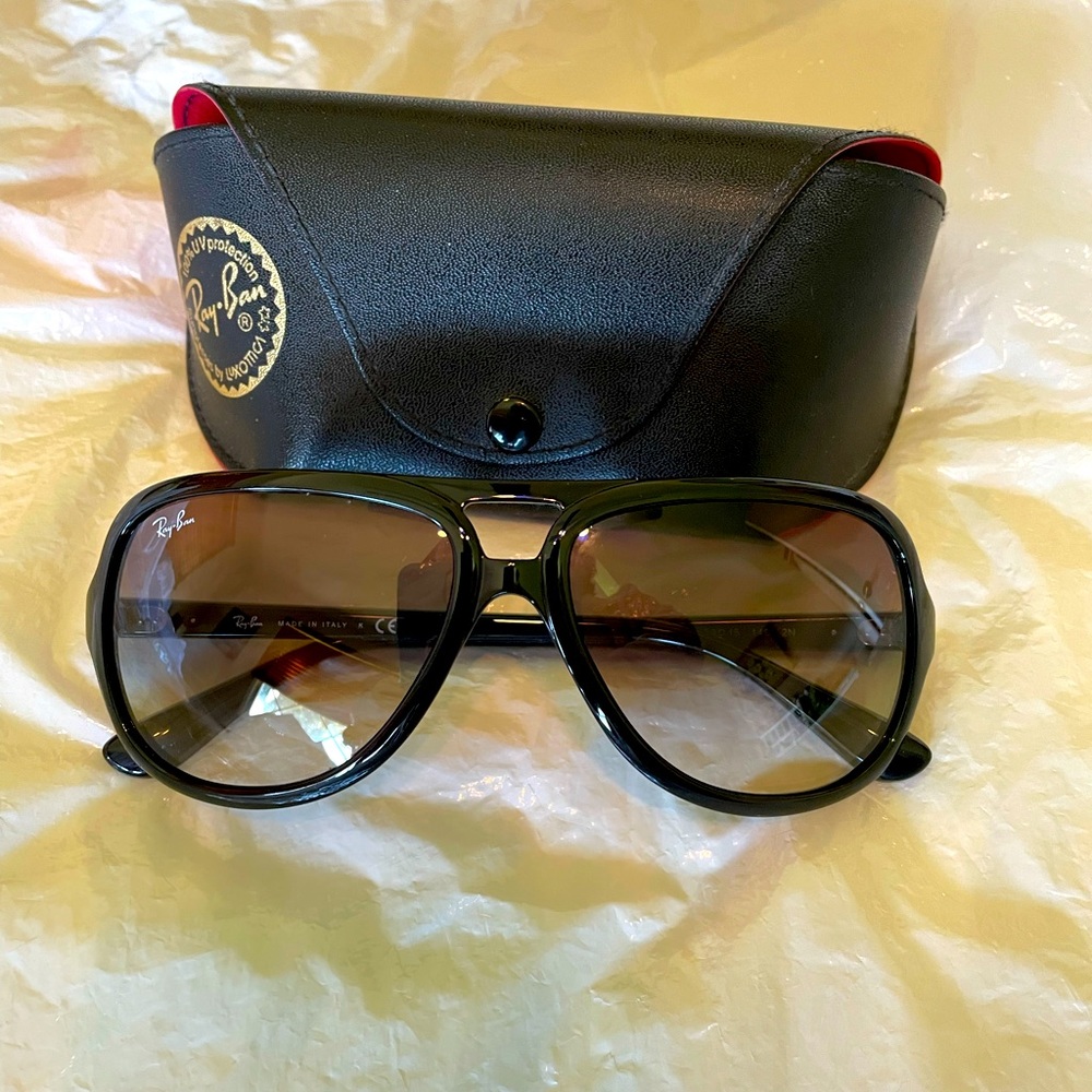 Ray-Ban Black framed sunglasses with grey tint. Gently used, no scratches.